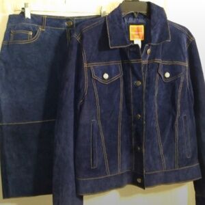 ISAAC MIZRAHI NAVY BLUE SUEDE 2 PIECE